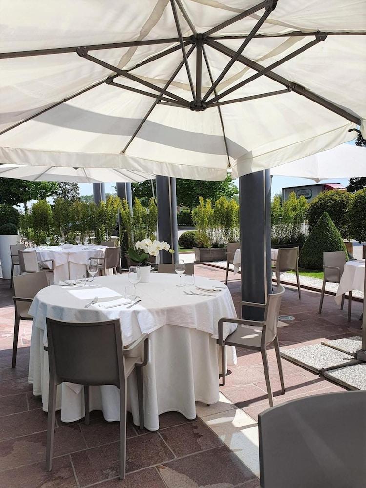 Hotel Poppi Mira Bagian luar foto