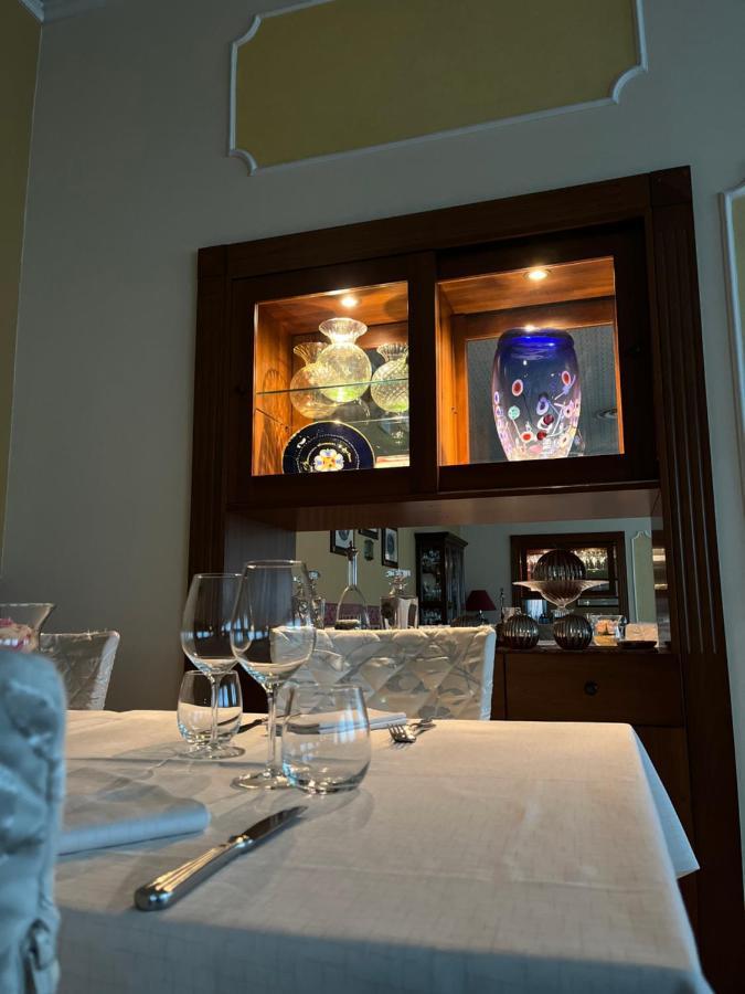 Hotel Poppi Mira Bagian luar foto