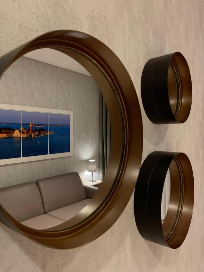 Hotel Poppi Mira Bagian luar foto