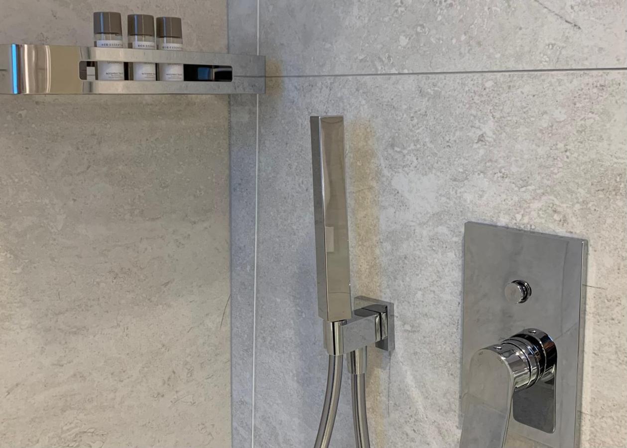 Hotel Poppi Mira Bagian luar foto